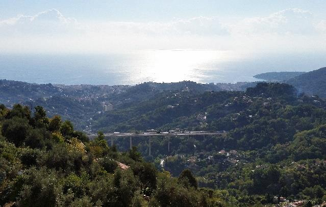 Provence - från Alperna till Franska rivieran, 4 nätter 2(5) Dag 1 Ankomst till Breil-sur-Roya Breil-sur-Roya når du lätt via lokaltåget från Villefranche sur Mer som ligger strax utanför Nice.