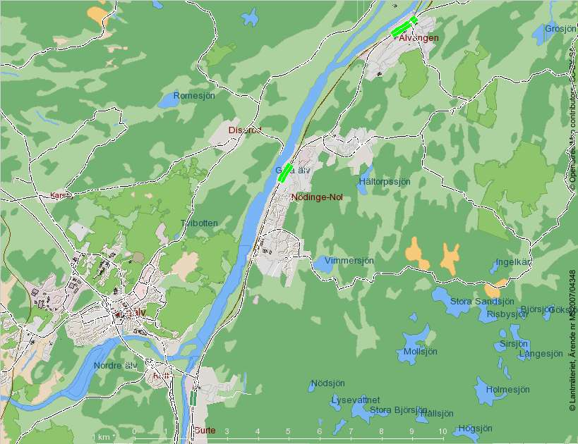 Figur 1 Beräknad årsmedelhalt av partiklar PM10 på utvalda gatu-/vägavsnitt i Ale kommun.