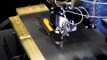 Micronics teknik Mikrolitografi är en central process för tillverkning av komponenter med mikroskopiskt små strukturer i exempelvis bildskärmar och halvledare.