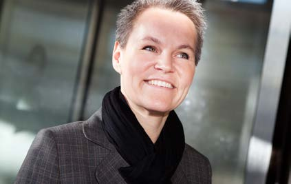 Konsten att styra en myndighet Modellen för hur Sverige styrs är i teorin enkel, men hur är det i praktiken? Vem ska myndigheterna lyssna på, och när?