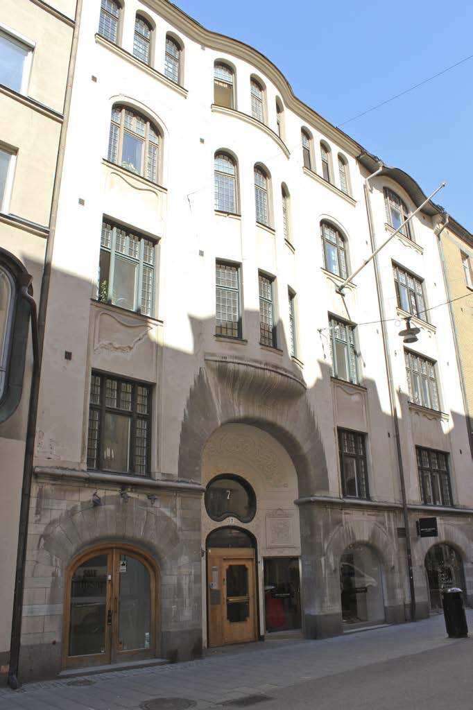 Bevarandestatus Inkom till Stockholms stadsbyggnadskontor - 2015-06-02, Dnr 2014-00404 Exteriör Byggnadens fasad är mycket väl bevarad men i behov av underhåll.