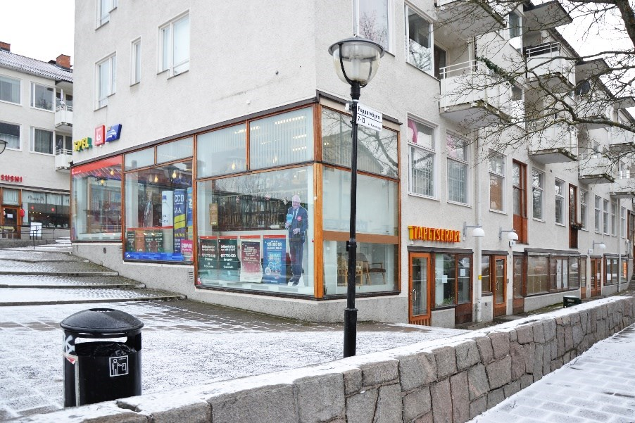 10 (19) Undvik fysiska hinder (visuella barriärer) som ger dålig överblick eftersom detta bidrar till en känsla av otrygghet.