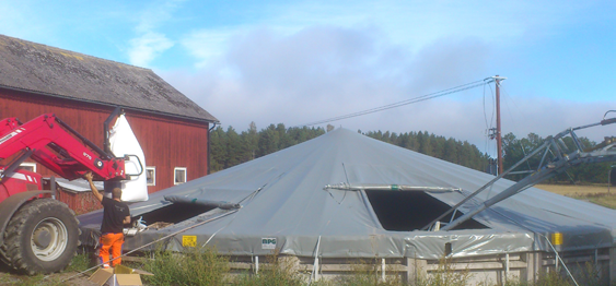 Vi sluter kretsloppet för toalettavfall har du sluten tank? Innehållet i din slutna tank är värdefull näring som kan spridas på åkermark.