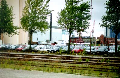 Bertil Ericsson kulturminnen är i stort sett eliminerade, resulterande i kvadratkilometer stora fält med samma gröda. En omfattande användning av besprutningsmedel mot t.ex.