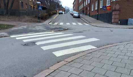 NULÄGESBESKRIVNING Korsningen Västmannagatan/Upplandsgatan Korsningen utgörs av en trevägskorsning. Övergångsställen inns över Västmannagatans södra anslutning och över Upplandsgatan.