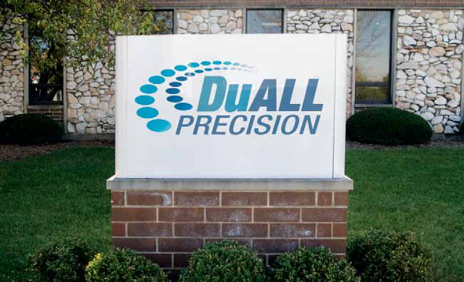 DUALL DEL 2 : DUALL PRECISION DYKER NER I BETYDANDE RATIONALISERINGSPROJEKT FÖR ATT SVARA UPP MOT KRAVEN PÅ TILLVÄXT I början av 2007 besökte Decomagasinet DuAll Precision i Addison. Illinois, USA.