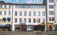 Fastighetsverksamheten Storstockholm Capona äger sex hotellfastigheter i Storstockholm omfattande 1 077 hotellrum med en total uthyrningsbar yta om cirka 60 000 kvm.
