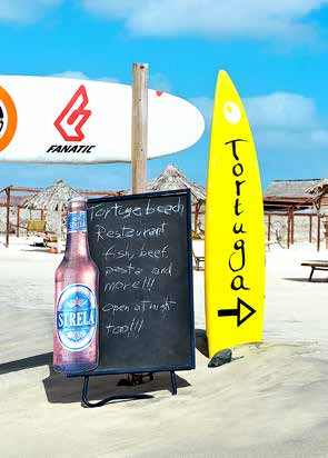 finns flera olika surfcenter runtom på Boavista, vissa för dig med erfarenhet, egen utrustning eller för dig som är nybörjare.