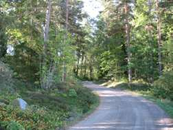 Anläggningar för friluftsliv: Kommunal mark: Dokumentation: Befintligt skydd och planeringsstatus: Kungsörs brukshundklubb har bord och bänkar samt utedass. Nej. Naturvårdsprogram för Kungsörs kommun.