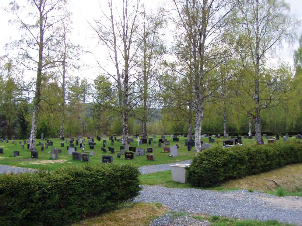 Foto: 0196 Överlännäs kyrka 0203b Graninge bruk Graninge bruk inventerades längs vägen mellan vattensamlingarna norr om bruket och runt själva bruket, samt vid kyrkan.