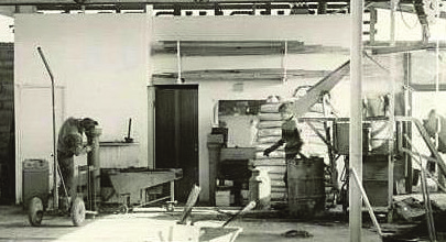 Produktionsavdelningen startade 1968. Årtiondets erfarenhet Set Pipes har producerat rör sedan 1968. Tio år senare började företaget tillverka preisolerade stålrör med plastskyddshölje.