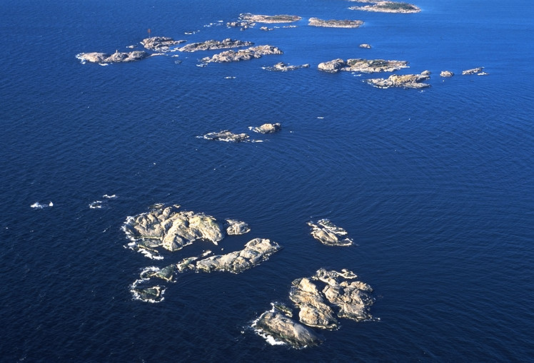 10 6.3 Landskapsbilden Landskapet inom Onas utredningsområde ändras tydligt från söder till norr, från det öppna havet till inlandet.