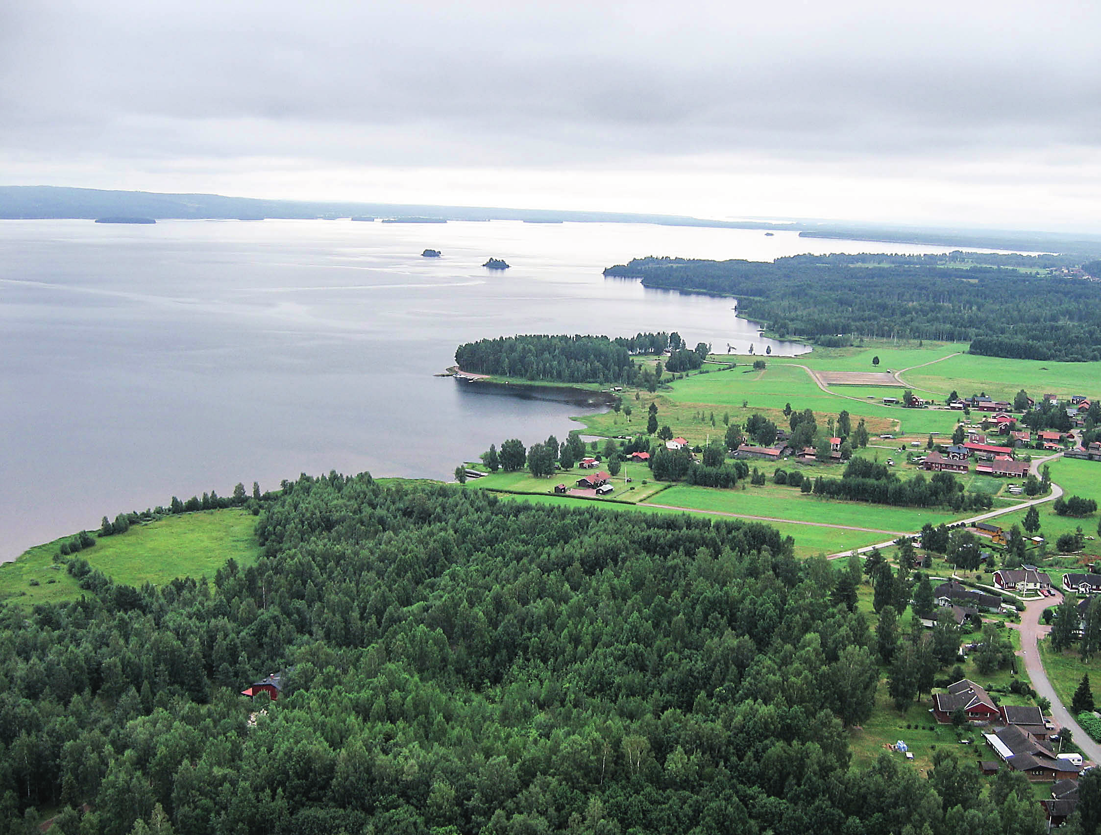 Meddelande 6 2016 Sektorsdialog 2014 och 2015 Södra Sydved Skogssällskapet VIDA skog AB Derome skog AB Skånetimmer ATA Timber Bergs skog AB Rörviks Timber AB Boxholms skogar AB Baroniet Adelswärd AB