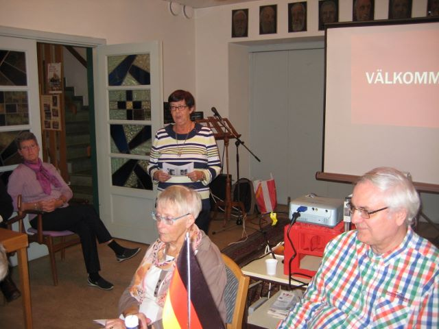 2 Välkomna! Programpresentation och information (Monica).