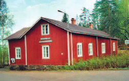 10.00 Aktuellt från missionsfälten. Alf Wallin, Hanna-Leena och Jakob Ventin, Solveig Mikkonen. Solosång Henrica Lillsjö. Kollekt till bibelöversättningsarbetet i Samburu. 11.