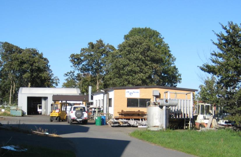 Verksamheten bedöms inte påverkas negativt av den nya bostadsbebyggelsen och bedöms inte heller påverka den nya bostadsbebyggelsen negativt. Anamma Foods AB ligger på Garvaren 6.