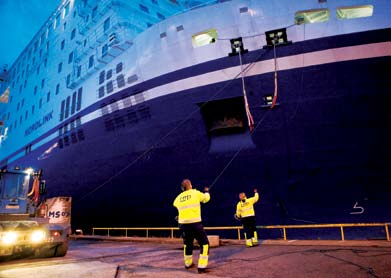 CMP 360 Schøning. Översättning: Elisabeth Tauvon/Ord i Norden. Layout och produktion: Lars Green. Foto (framsida): CMPnews ges ut av Copenhagen Malmö Port AB (CMP).