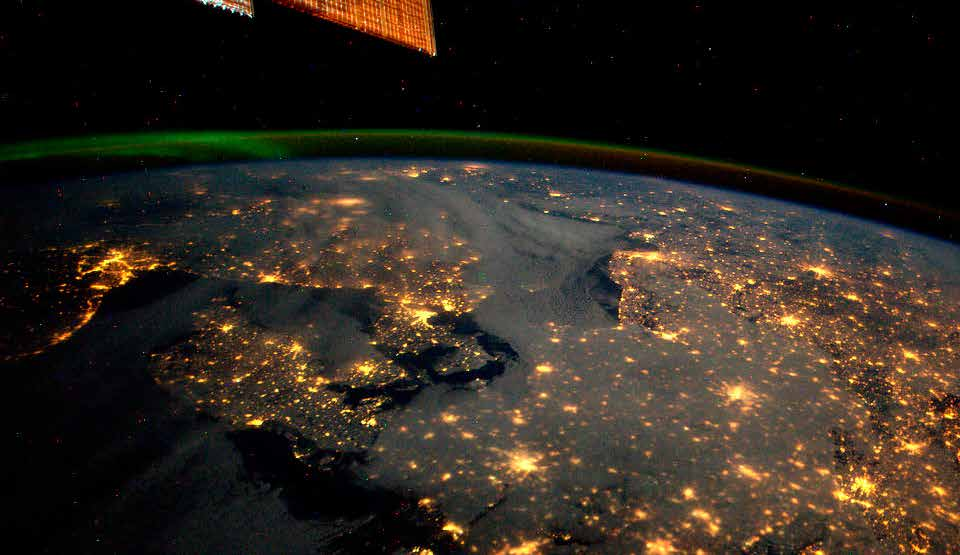 Bild av norra Europa tagen från internationella rymdstationen ISS. Foto: Esa/Nasa.