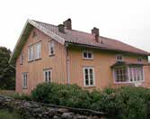 Källarvinden från 1800-talet finns även bevarad samt den nedre, murade delen av jordkällaren.