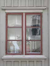 Byggnadsvård Ursprungligt fönster av korsposttyp i kvarteret Korpen. Fönster Fönster kallas ibland för husets ögon och är ett av de arkitektoniska elementen som starkast präglar husets utseende.