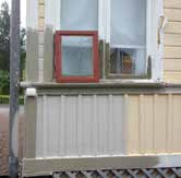 I början av 1900-talet blev det möjligt för torpare och backstugesittare att friköpa sina hus och det medförde att många av de ofärgade ytterväggarna rödfärgades.