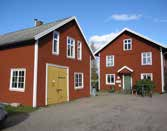 Bjärke Rännestugan Västsvenskt dubbelhus i Stora Mellby. Mekansik industri i Stora Mellby.