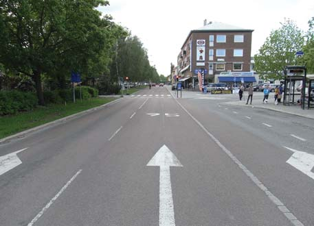 BAKGRUND, TIDIGARE OCH PÅGÅENDE PLANERING 25 gatan reglerad med förbud mot fordonstrafik. Förbudet gäller inte cykel klockan 18.00-