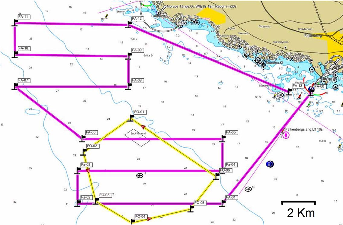 Fig. 1. Karta över det planerade utbyggnadsområdet med omgivande farvatten samt de utnyttjade inventeringslinjerna.