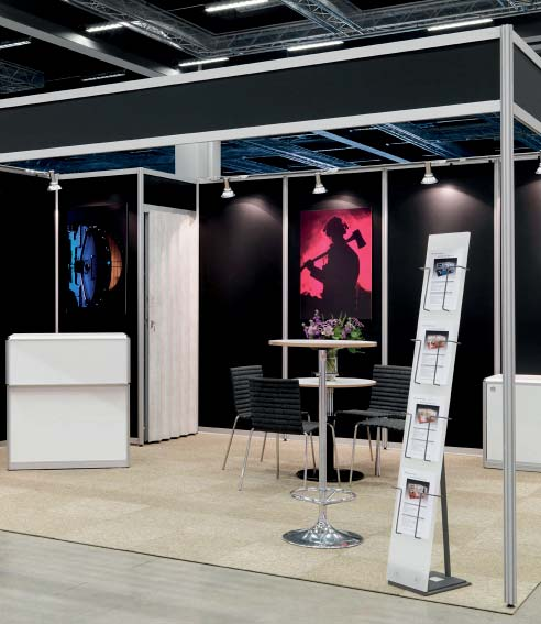 Small meetings Liten och effektiv En perfekt lösning om du inte behöver så stora ytor för att presentera ditt företag. Du får en komplett monter med många tillvalsmöjligheter.