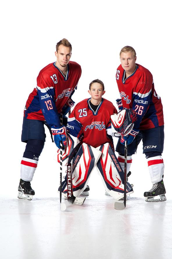 VISION FOC Farsta ska vara det givna valet av förening för hockeyspelare söder om Stockholm MÅLSÄTTNINGAR - FOC Farsta som förening har som grundläggande målsättning att så många som möjligt i vårt