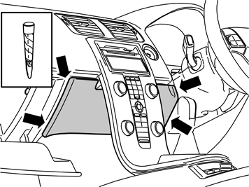 55 Bänd försiktigt loss panelen i bakkanten av mittkonsolen med ett falsben. Den sitter fast med en låshake på varje kortsida. För panelen åt sidan för att komma åt de två skruvarna inunder.