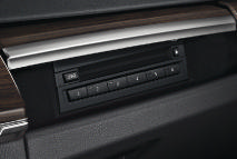 HiFi-system Professional ger klangupplevelser av högsta intensitet med en -kanals digital förstärkare med en effekt på Watt