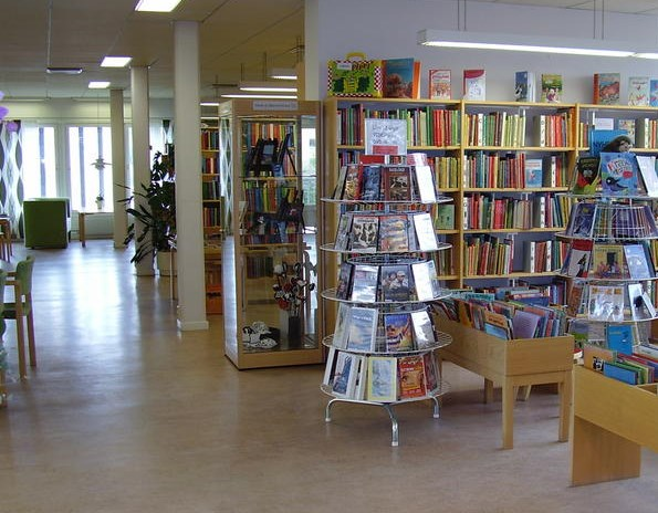 Mariannelunds bibliotek Måndag 10.00-19.00 Tisdag 11.00-19.00 Onsdag 11.
