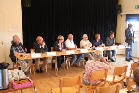 Hamnen och detaljplan diskuterades flitigt Detaljplaner arbete har inta varit högt prioriterat, men i höst skall det komma igång Framemot årsslutet skall det vara en informationskväll om arbetet.