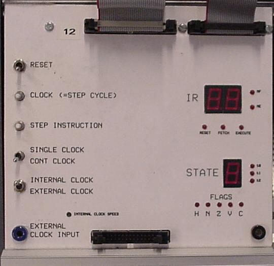 FLEX styrenhet Modulen innehåller en automatisk styrenhet med olika klockfunktioner för FLEX dataväg.