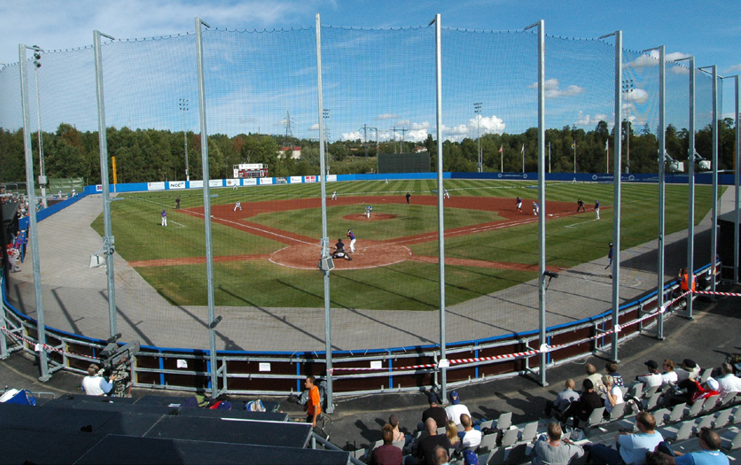 och softboll ÅTGÄRDER 2012-2013 Deltagande i EM 2012 för baseboll, deltagande i EM 2013 för softboll Gemensamma coachmöte för alla landslag Utöka antalet internationella