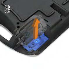 Sätt in en ny adapter och se till att den sitter stadigt i uttaget. 5. Placera höljet över utrymmet och se till att glidskenorna på enheten är inriktade efter höljet.