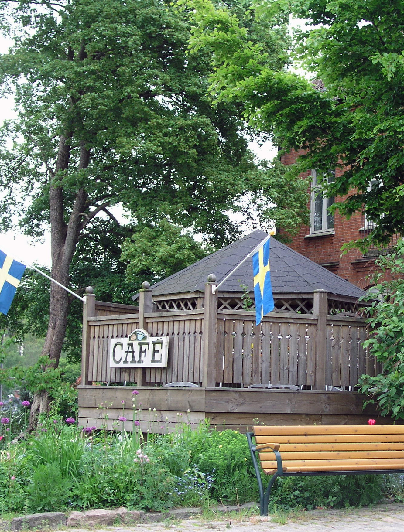 Innehåll Inledning... 3 Natursköna Röstånga... 4 Ortens karaktär...5 Utvecklingsområden... 6 Byggande och planering... 7 Markägoförhållanden... 7 Befintliga byggbara detaljplaner.