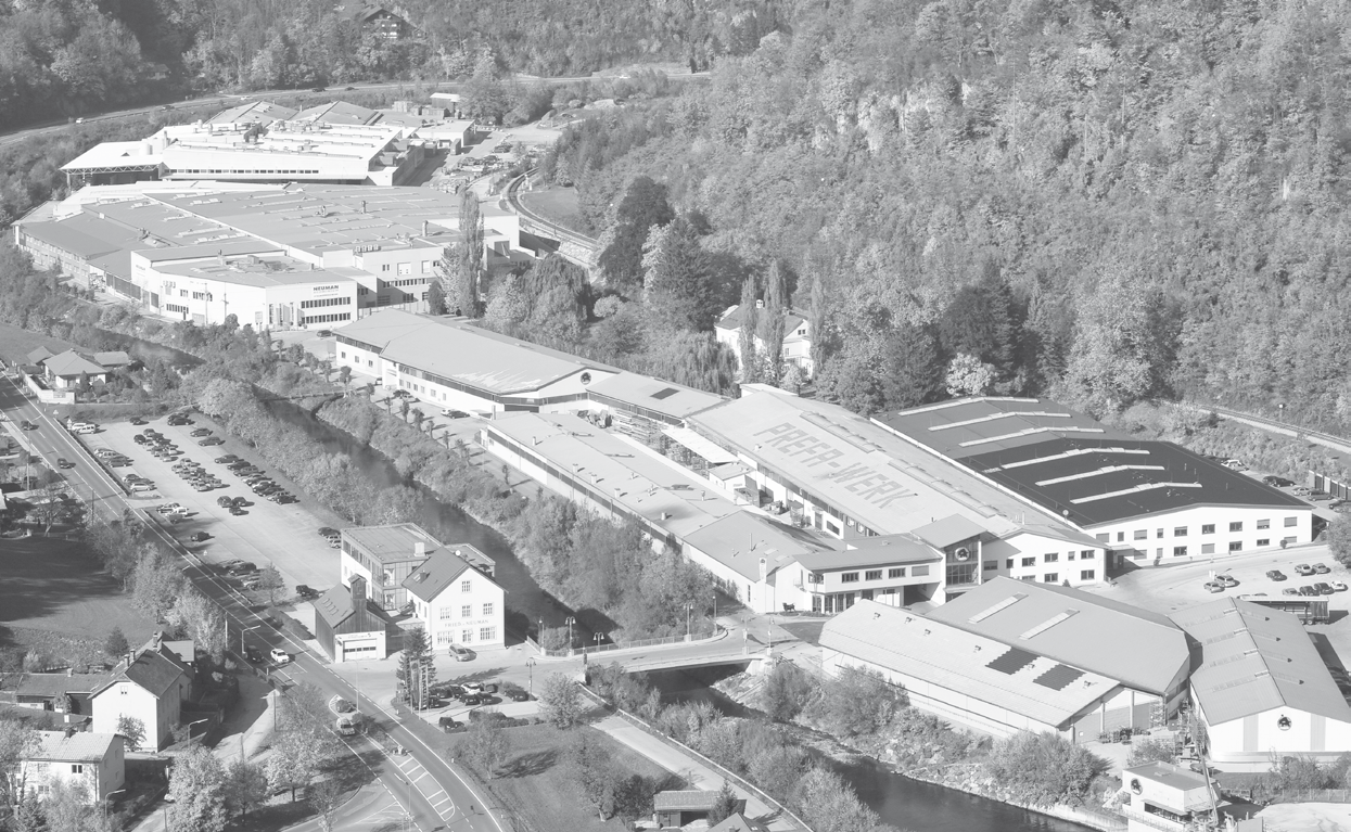MED 40 ÅRS FÄRGGARANTI YTBEHANDLING BANDLACKERING P.10 FD.TEC FREKVENSDÄMP- NINGSREMSOR PREFA TAKPLATTA R.