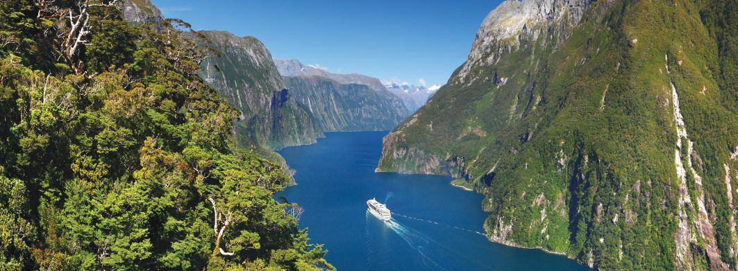 Kryssning Australien och Nya Zeeland Denna resa är en perfekt kombination av kryssning och rundresa. Vi går och lägger oss på en plats och vaknar upp på en helt annan.