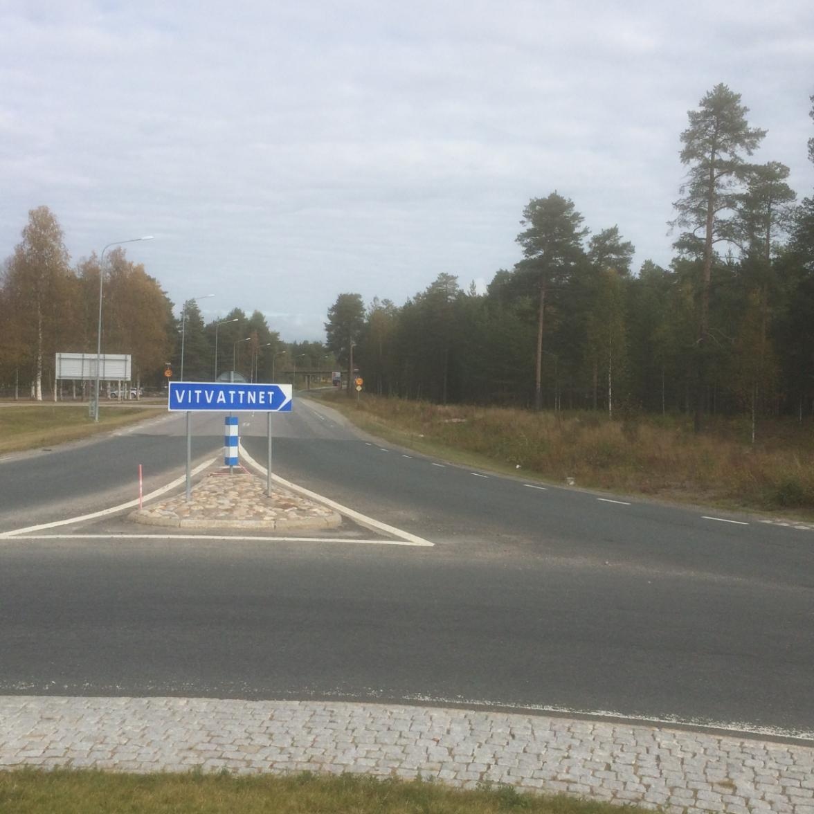 Området till höger i bild Geoteknik Ingen geoteknisk undersökning har skett inom planområdet men området bedöms generellt sett ha goda grundläggningsförutsättningar.