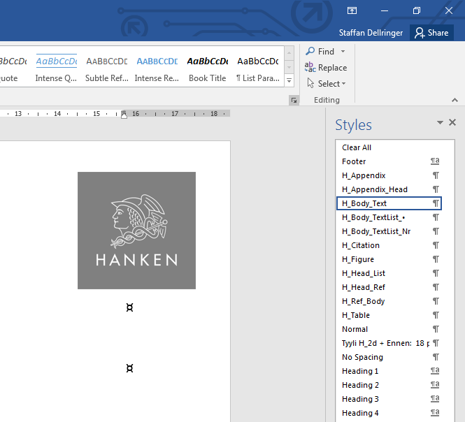Information om Hanken-stilarna Hanken-stilarna är s.k. paragrafstilar. De påverkar därför hela det stycke där kursorn finns då du klickar på någon av stilarna i stilmenyn.