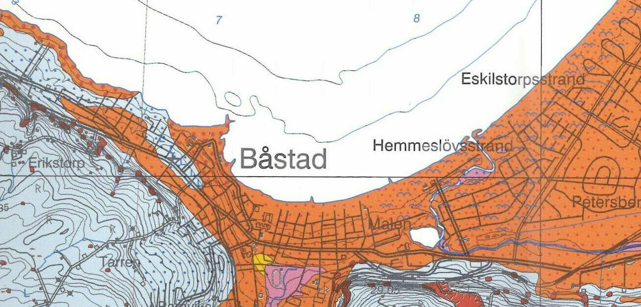 De geologiska förhållandena gör att förutsättningarna för grundvattenuttag vid de två täkterna är särskilt gynnsamma.