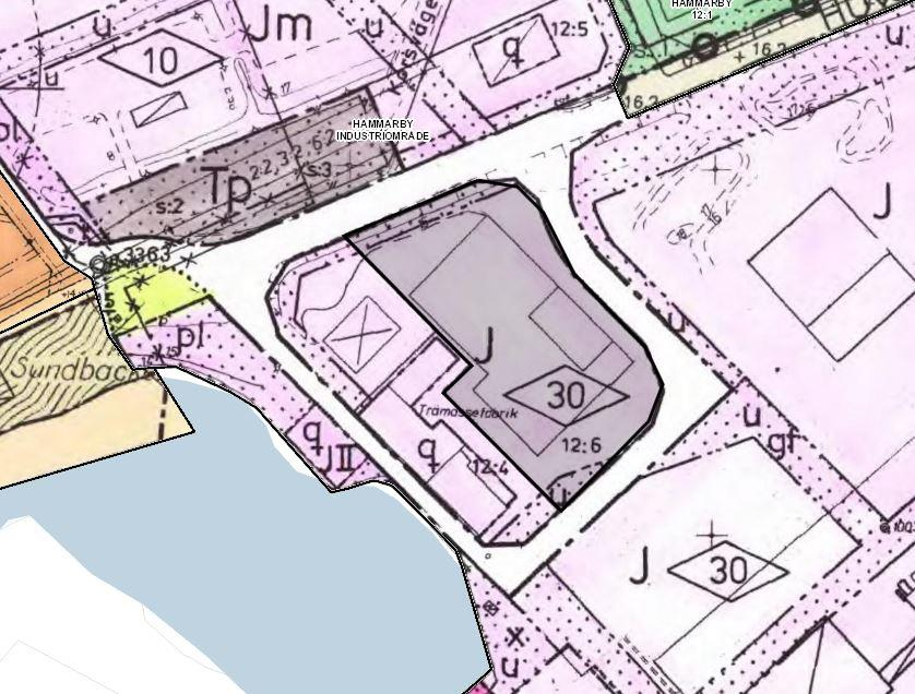 Datum Sidan 3(12) 2016-11-01 Planområdet avgränsas i norr av Anders Uppströms väg samt i övriga väderstreck av vägområdet som går runt det befintliga industrikvarteret. Planområdets areal är ca 0.