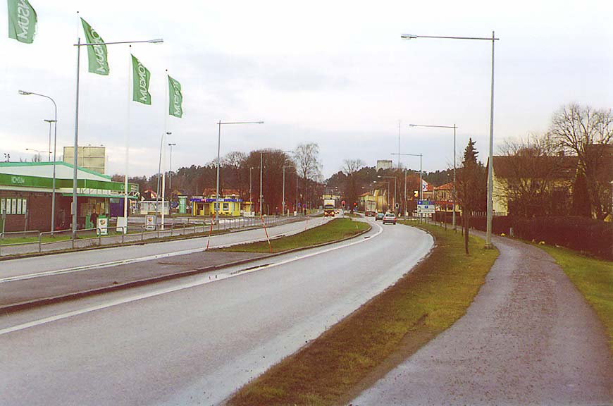 Fig: Nuvarande väg E22 genom Söderköping 2.2 Göta Kanal Göta kanal är av riksintresse för kulturmiljö och friluftsliv. Kanalen har idag ca 1 miljon besökare årligen.