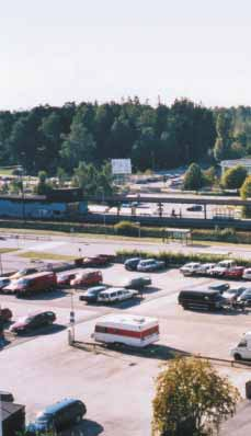 INLEDNING Sammanfattning av programmet Programförslaget innebär en förtätning av stadsmiljön. Bebyggelsen får en högre exploateringsnivå än vad som är vanligt i dessa områden.