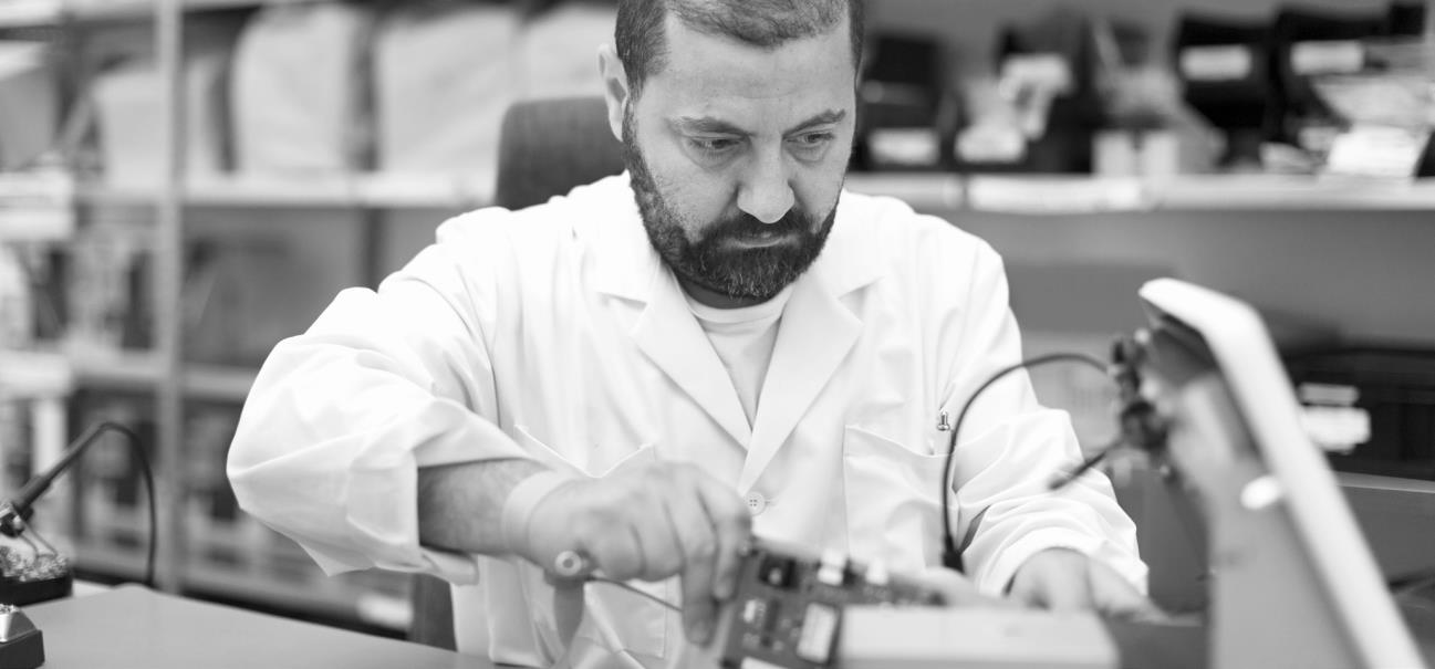 Produkter Bolagets produktsortiment utgår från det CEmärkta produktsystemet Chordate System S100 som erhöll CE-märkning den 16 december 2014 och gäller för vuxna patienter (18 år eller äldre), vilket