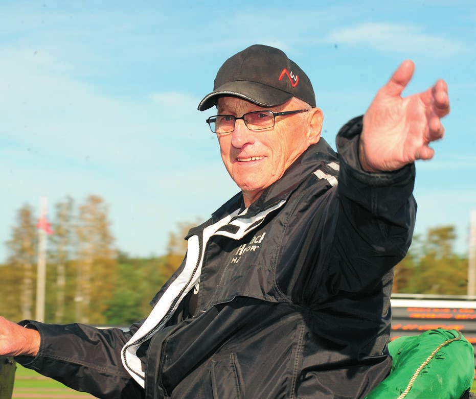 Foto: KANAL 75 EN STOR PROFIL HAR LÄMNAT OSS En stor profil på Bollnästravet har gått bort. Arne Andersson, 82, har avlidit efter en tids sjukdom.