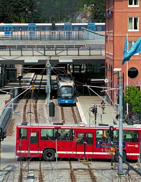 1(83) Handläggare Sara Catoni Trafiknämnden 2014-11-04, info punkt 13 Information om trafikförändringar 2014/2015 Stockholms läns landsting Trafikförvaltningen 105 73 Stockholm Leveransadress: