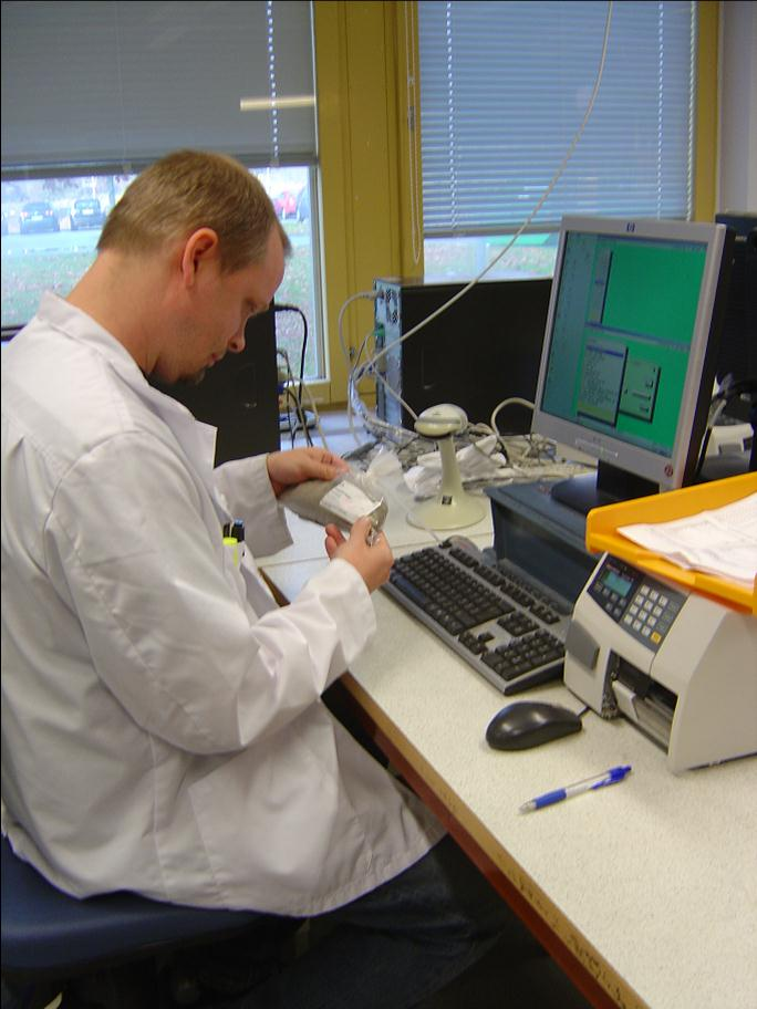Provets väg genom laboratoriet Registrering Vid registreringen kontrolleras att alla kärl är hela och att provvolymen är tillräcklig för begärda analyser att ordern /